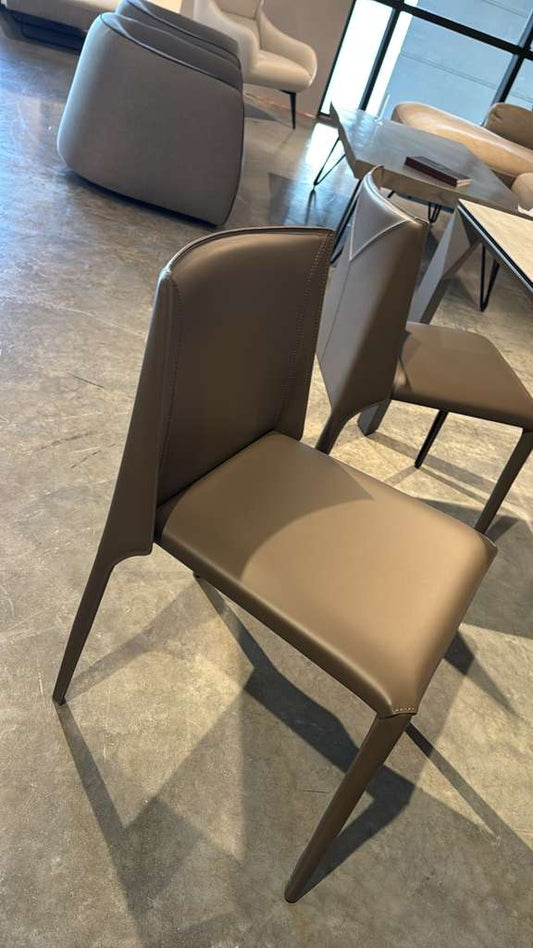 Airnova Perla Chair in Italian Hard Leather set of Two