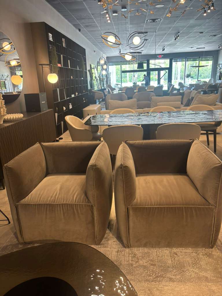 GYForm Yole Armchair in Velvet Upholstery
