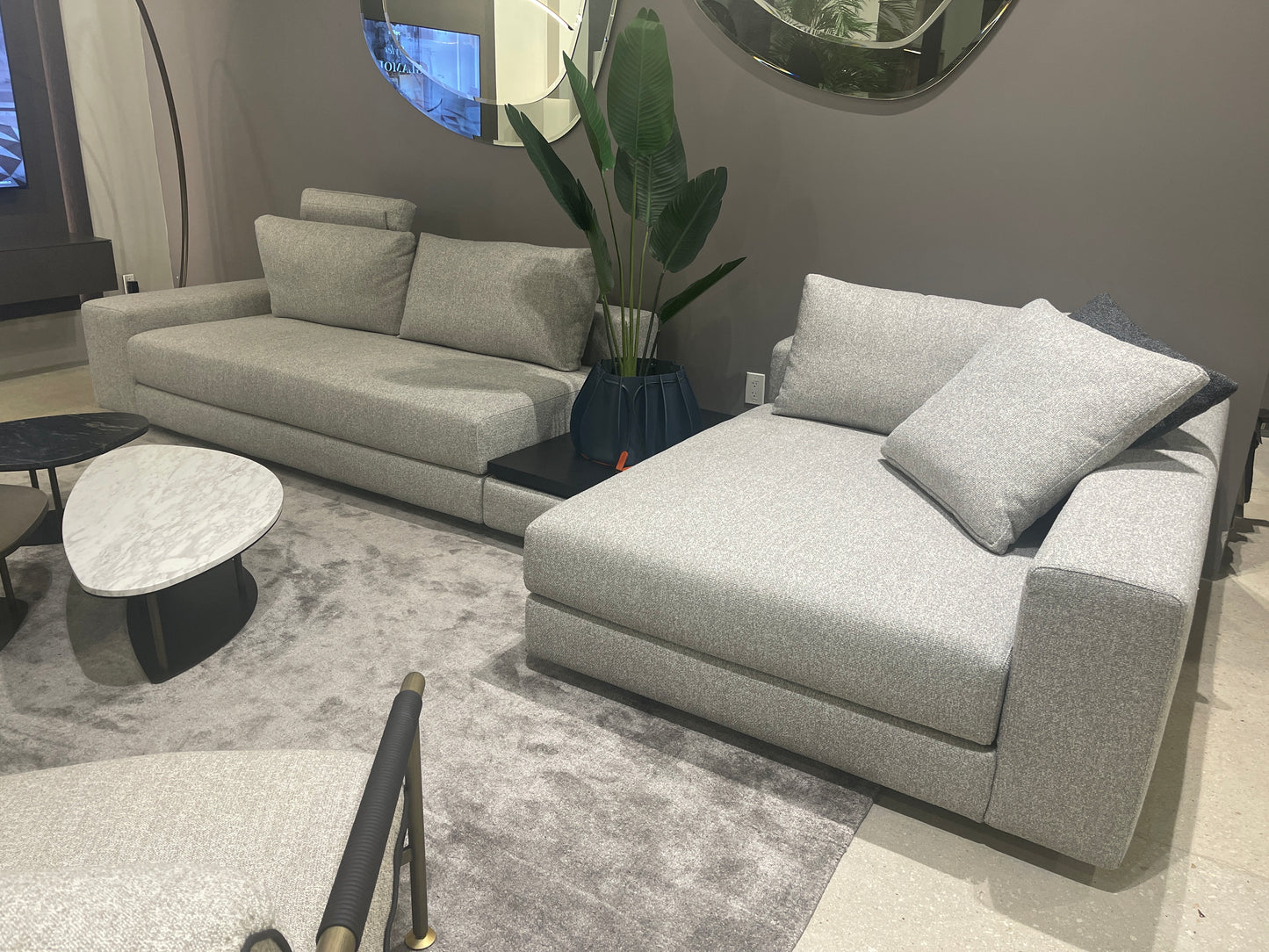 Nicoline Kuba Sofa/ Sectional in light grey