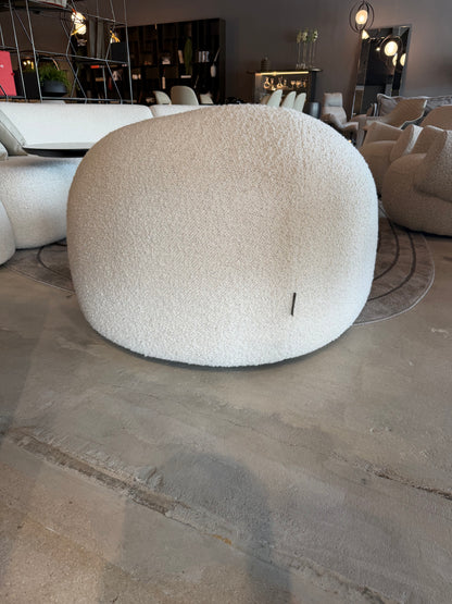 Italia Lounge Oasi Chair in Boucle Fabric