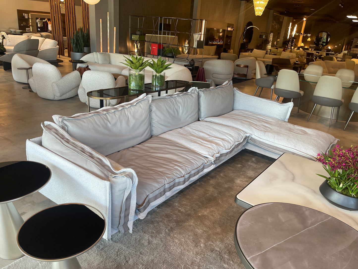 Arketipo Auto Reverse Sectional Sofa