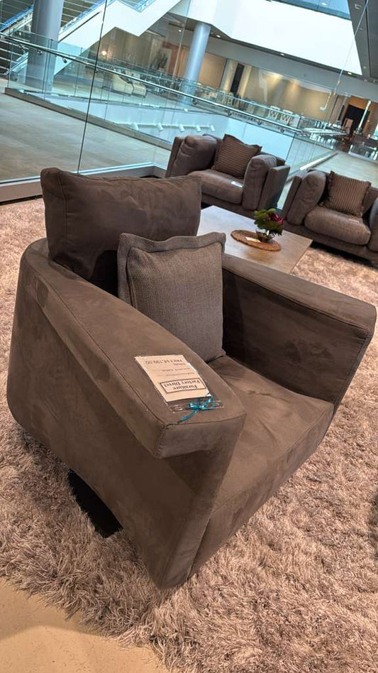 Il Loft Antelope Arm Chair In Fabric