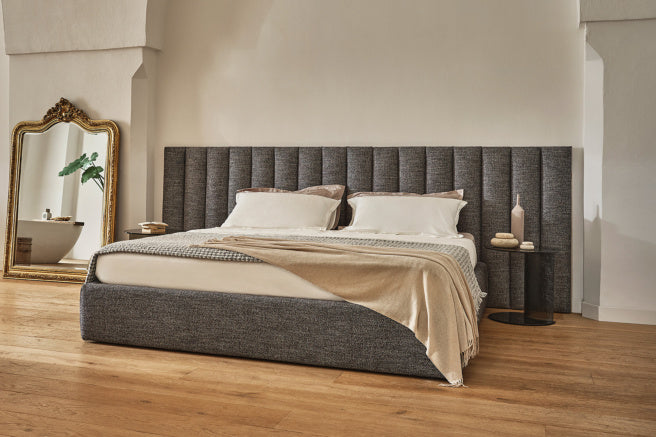 Nicoline Italia Dafne Bed American King Size with Paneling in Fabric