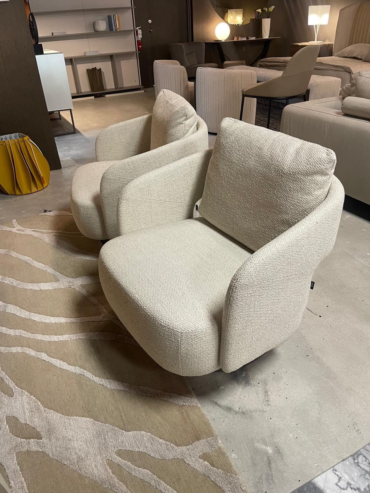Ditre 356 Swivel Armchair