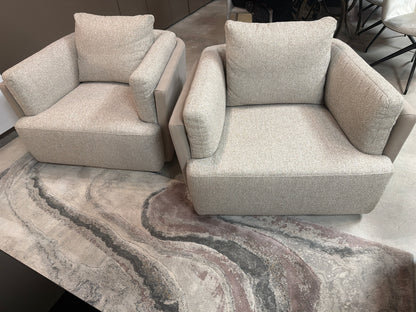 Nicoline Sunset Swivel Arm Chair in Beige