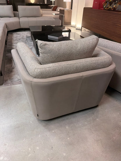 Nicoline Sunset Swivel Arm Chair in Beige